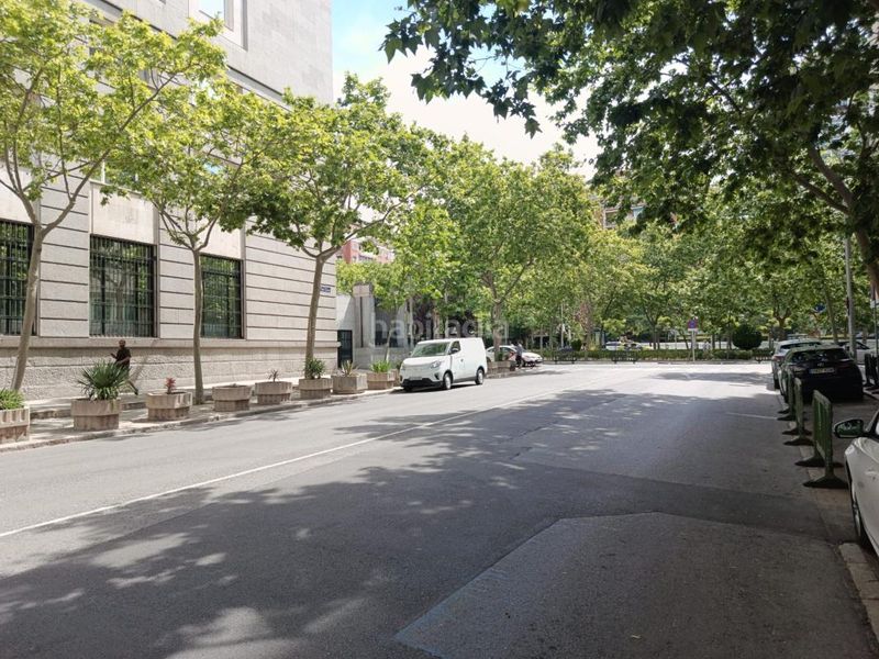 Foto e0fe3249-734a-471b-8377-85e40a40adea. Dúplex amb calefacció a Cuatro Caminos - Azca Madrid