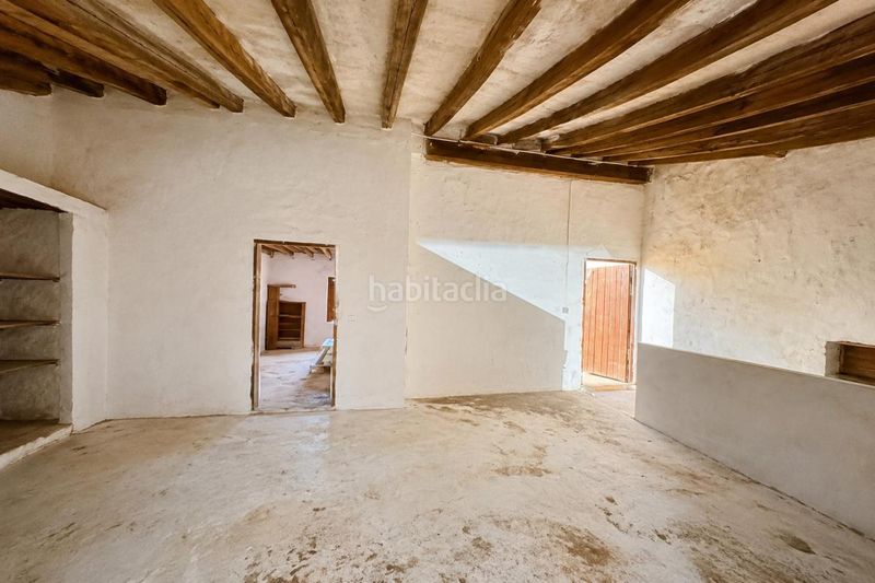 Foto 3b788e53-b610-45f1-a054-684ab54c3208. Casa adossada amb calefacció a Monòver