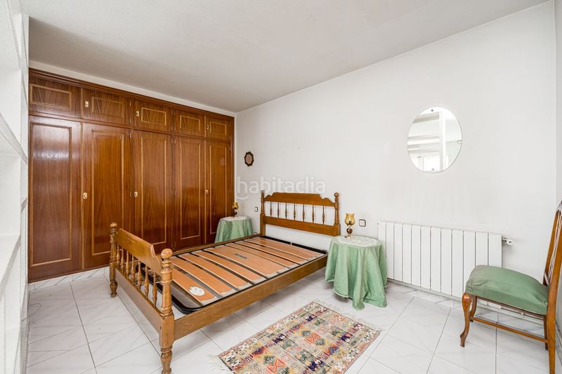 Foto 011f318d-3e20-4b87-80ab-02a7092d5f29. Casa amb calefacció aparcament a Jerónimos Madrid