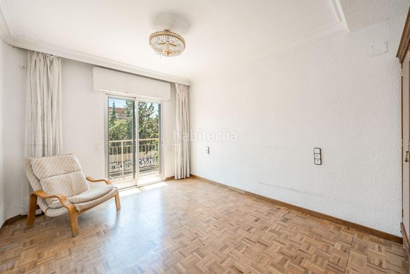 Foto 935450d9-9774-40f6-b9ec-72e3f6d5a7a9. Casa amb calefacció aparcament a Jerónimos Madrid
