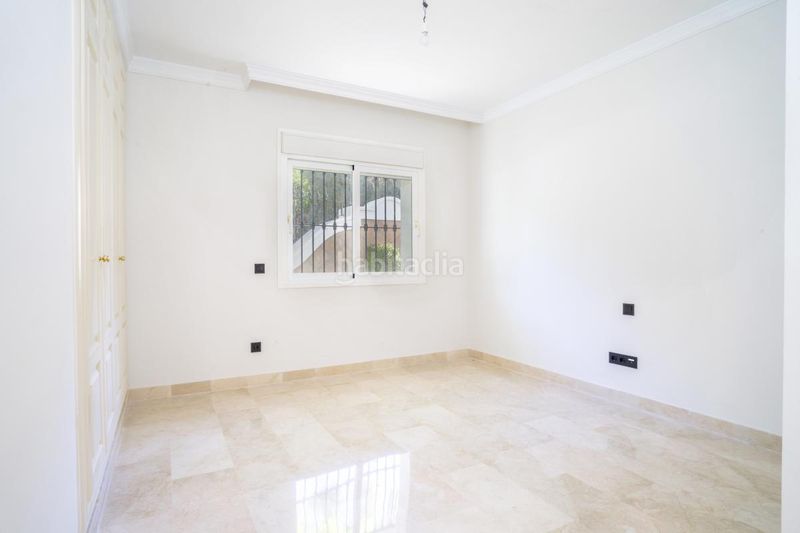 Foto 3a51618e-fb74-44c3-b2fe-5fb9c9dc2b80. Planta baixa amb calefacció aparcament piscina a Marbella