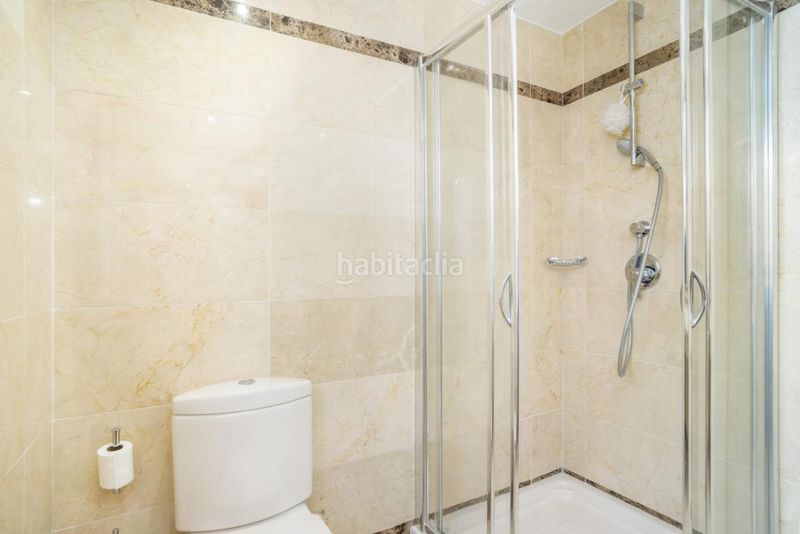 Foto 9a27a99e-e5df-4016-b461-2a3bada0568e. Planta baixa amb calefacció aparcament piscina a Marbella