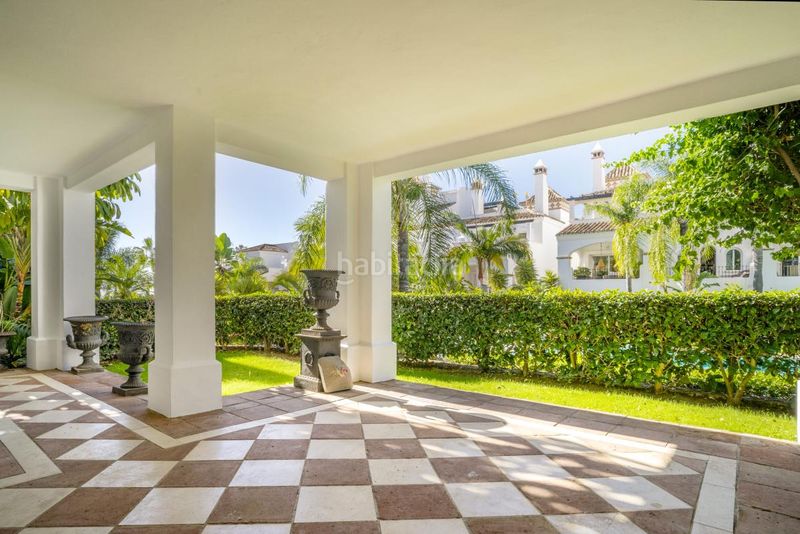 Foto ef955908-d8c6-49a9-980d-811fb33a60e5. Planta baixa amb calefacció aparcament piscina a Marbella