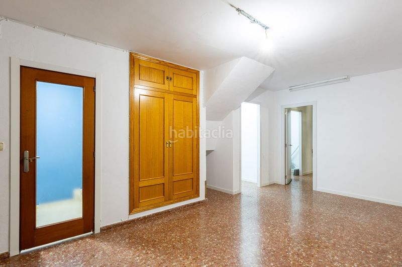 Foto 4a7fcc45-46d1-4587-97f5-e00a0f068943. Casa adosada en Benifaió