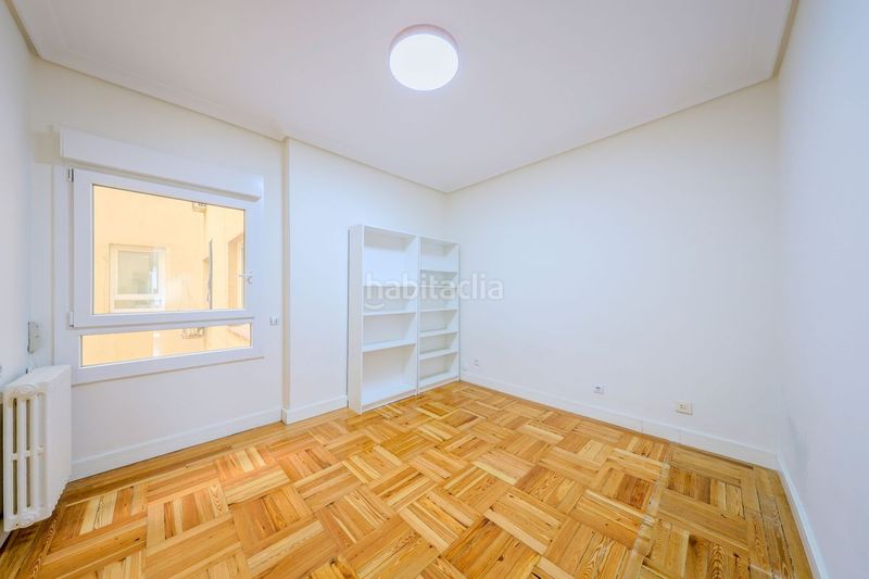 Foto f1ada6ac-3d95-4800-88de-e75cd873d6e3. Pis amb calefacció a Vallehermoso Madrid