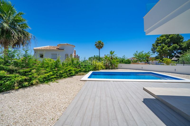 Foto 94f2e6ba-7d00-4735-8906-c8ed09034d75. Casa amb calefacció piscina a La Fustera Benissa