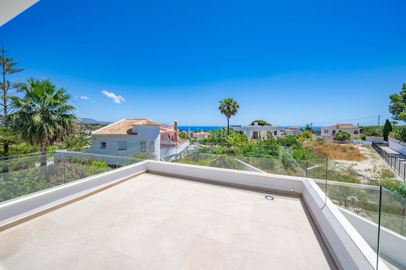 Foto f2520d2a-1df6-408d-9a5e-dc6e5338b04a. Casa amb calefacció piscina a La Fustera Benissa
