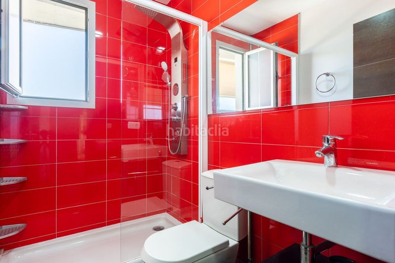 Foto d2a040e2-48fd-4e9d-8915-af84156a9056. Casa aparellada amb calefacció aparcament piscina a Cullera