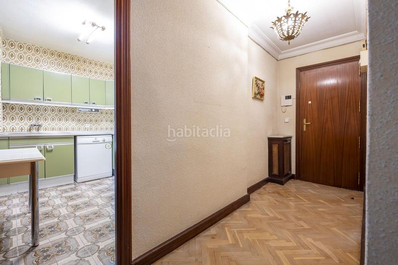 Foto f9b2d3c8-3299-4e0b-a90a-40265e94cfe7. Pis amb calefacció aparcament a Canillas Madrid