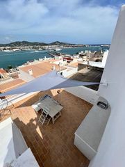Zweistöckige Wohnung  Carrer alt