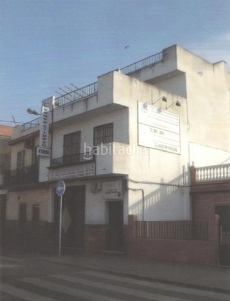 Foto baf79fed-8df0-49f6-b51a-9ccbd04f8604. Edifici a Torreblanca Sevilla