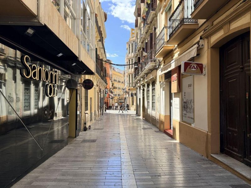 Foto ae09db1a-d802-47f6-9322-d16b5f652c39. Local comercial amb calefacció a Centro Histórico Málaga