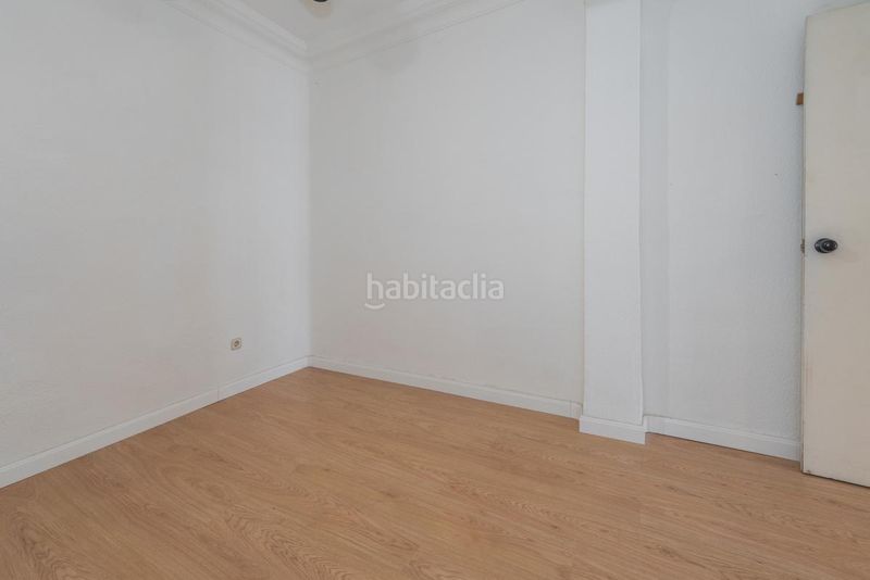 Foto cc1f3547-d945-4b0b-91de-7706e4bb8975. Àtic amb calefacció a Embajadores-Lavapiés Madrid