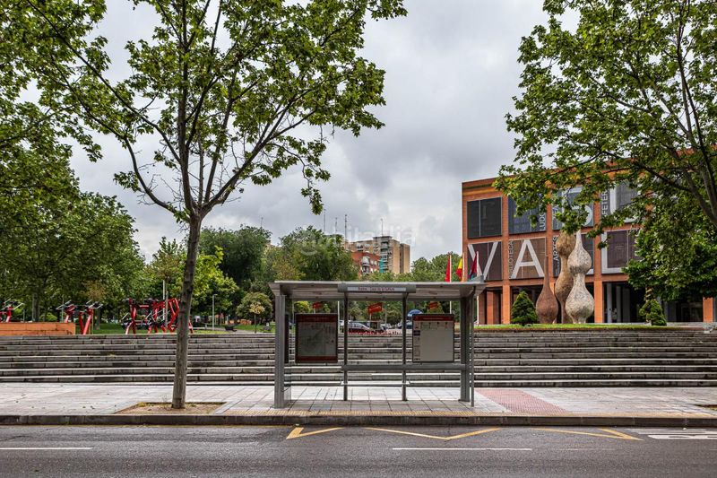 Foto a2d333f6-469d-426d-a7e1-d0ff69b7b60b. Edifici a Zona Renfe Alcorcón