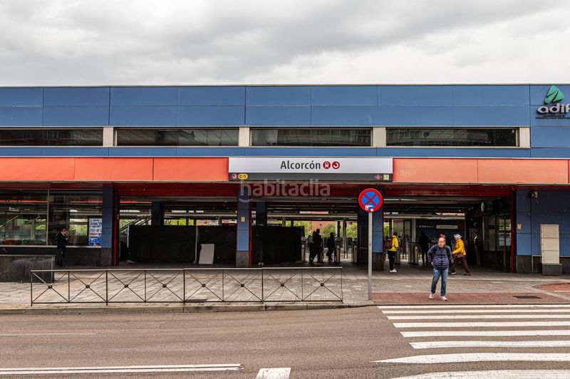 Foto a3c70bc5-fe19-4357-a4f5-a42eec2e0cd9. Edifici a Zona Renfe Alcorcón