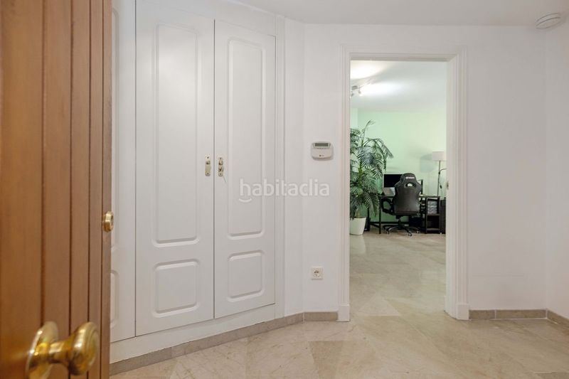 Foto bcae63a2-e35f-496c-a878-7e30242d1d41. Pis amb calefacció aparcament piscina a Río Real Marbella
