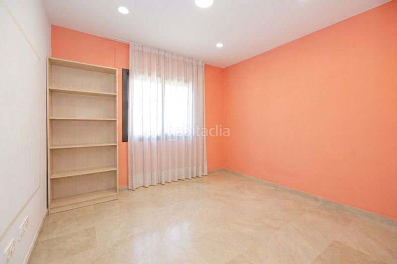 Foto d84eefd4-c681-4667-b681-66ec5b1841f0. Pis amb calefacció aparcament piscina a Río Real Marbella