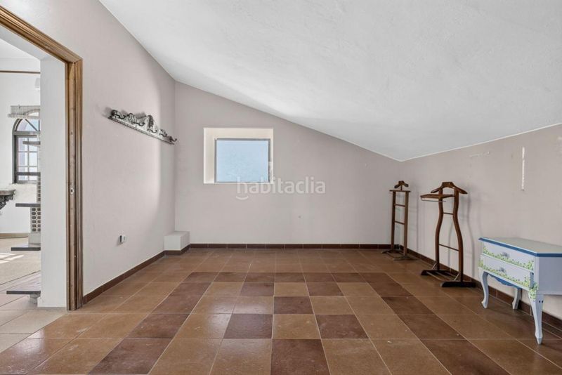 Foto 4c083007-148d-42a9-b80a-e7df9e46230b. Casa en Bollullos de la Mitación