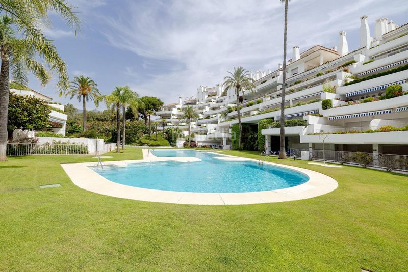 Foto 019f6ca1-5e8d-4981-891e-340ec476d209. Dúplex en Río Real Marbella