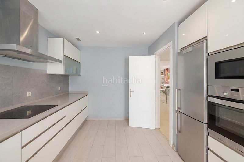 Foto 4a9dcb8a-92b1-49b9-9ff4-a98085d07f55. Dúplex en Río Real Marbella