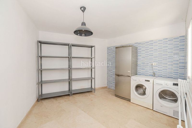 Foto 6d8086e5-5c3e-4395-b989-2da7e2b1908a. Dúplex amb calefacció aparcament piscina a Río Real Marbella