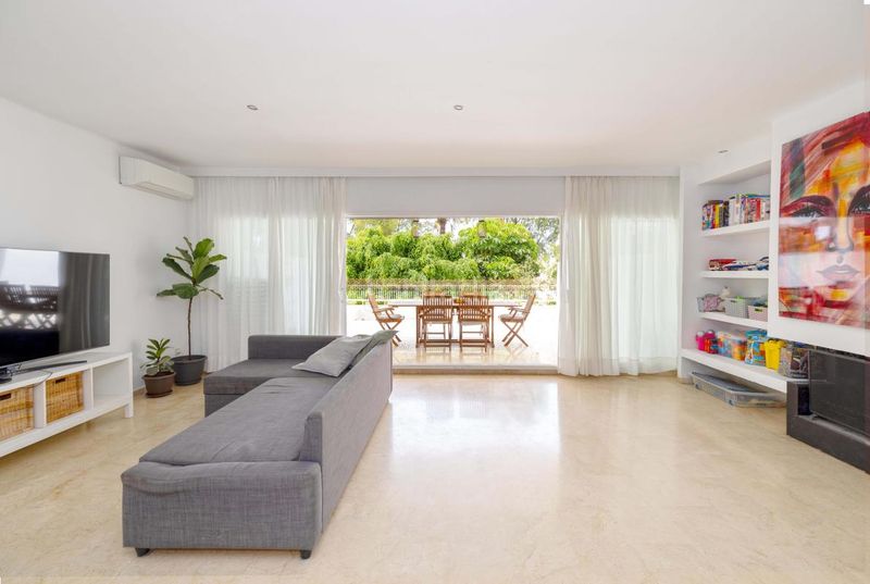 Foto 76a6071c-f027-488f-8731-f55b9a5f7964. Dúplex en Río Real Marbella