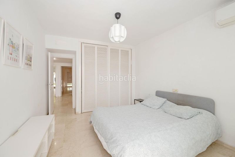 Foto f2d213ba-f9b5-47bb-a618-7242360ca159. Dúplex en Río Real Marbella
