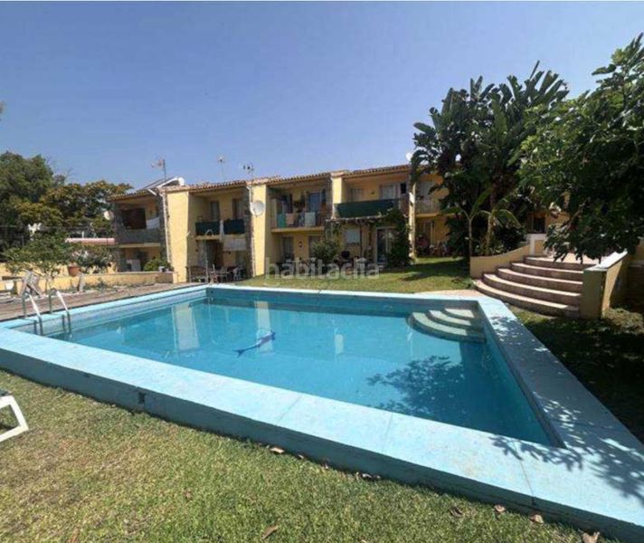 Foto f0fedc70-b5ae-4e8e-8ab1-8dc0394bec77. Casa amb calefacció piscina a Costabella Marbella