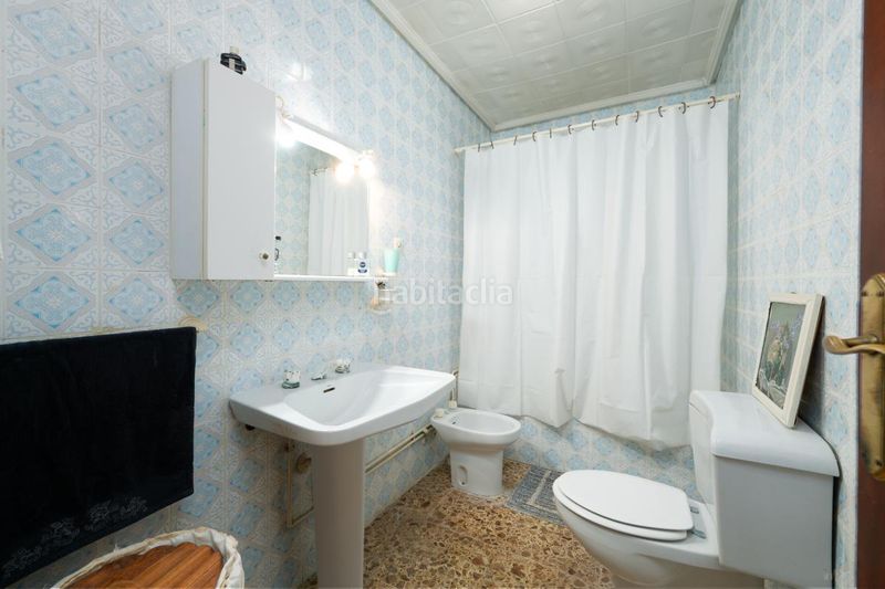 Foto 4a4b5401-a2cb-4487-ab83-e8bf3b9902fd. Casa adossada amb calefacció a Cox
