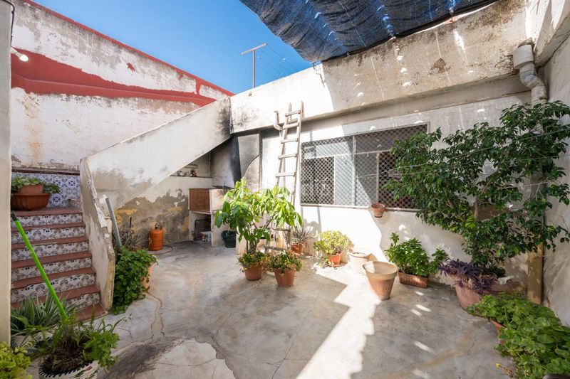 Foto d5c0f825-efe8-4e81-952b-5da0b373eedf. Casa adossada amb calefacció a Cox