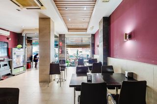 Local Comercial a Calle Serenata