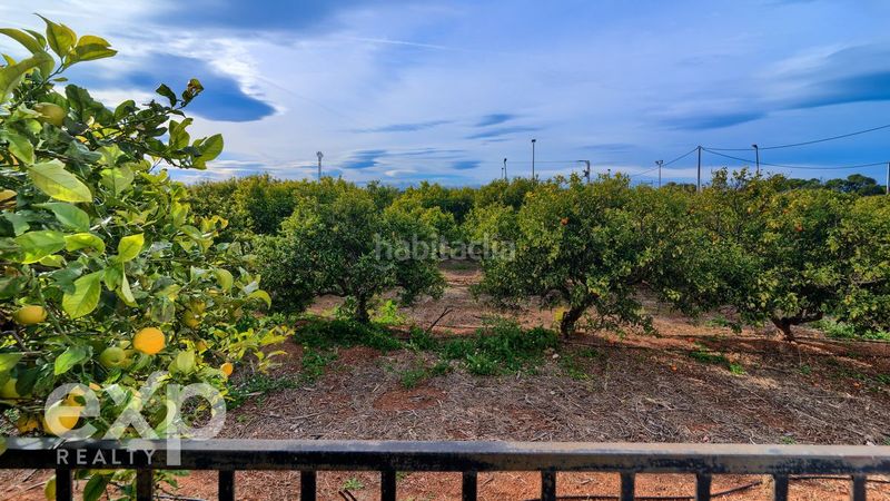 Foto 0b2d67bd-b1c9-4152-913e-56b29ec10ddc. Xalet amb calefacció aparcament a Los Pinares-La Masia Bétera