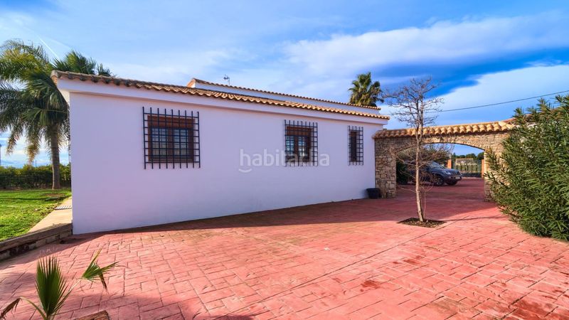 Foto 37a2d895-8d42-4bd8-8b0c-3ebb0f23e4d7. Xalet amb calefacció aparcament a Los Pinares-La Masia Bétera