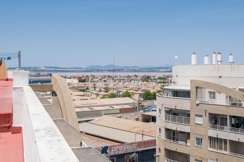 Foto cb010378-27f6-4308-82f4-d1c060e548b7. Àtic amb calefacció piscina a El Molino Torrevieja