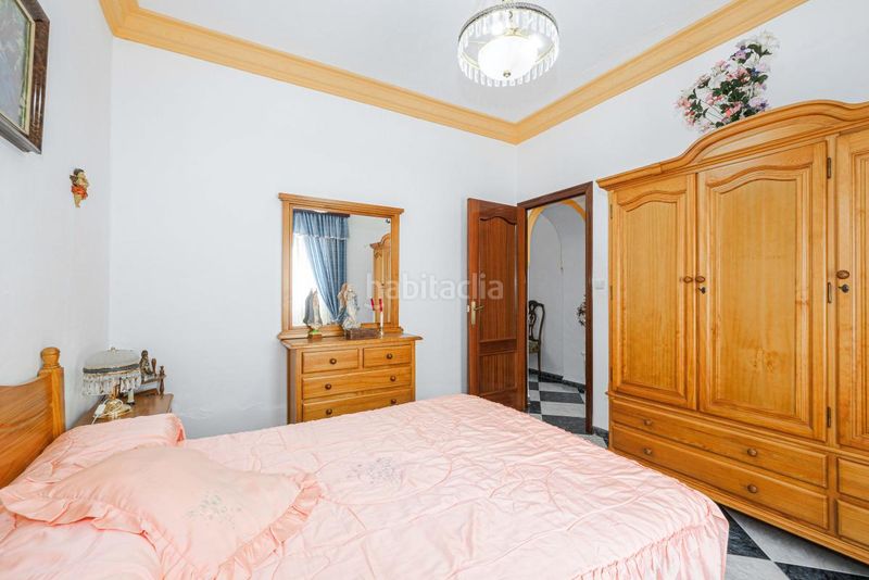 Foto c93d626d-ceae-46ed-8af2-6414e431b5b5. Casa adossada amb calefacció a Coronil (El)