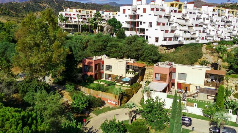 Foto 0670ba62-ee8d-45d1-a8b6-7660224a1982. Casa amb calefacció aparcament piscina a Los Flamingos Benahavís