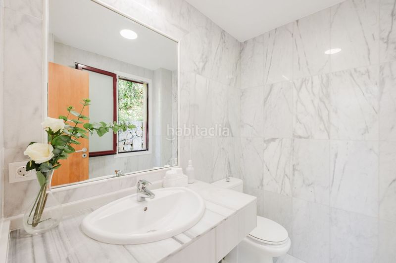 Foto c367ddf1-ba67-4b7a-9708-b1cce4d1cabe. Casa amb calefacció aparcament piscina a Los Flamingos Benahavís