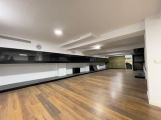 Local Comercial en C. Sebastián Souvirón