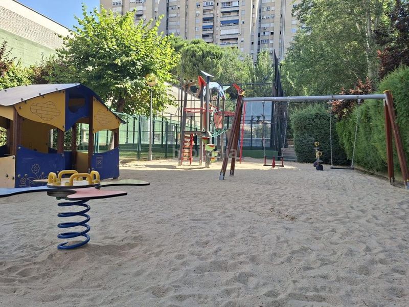 Foto d24c2bef-c7b7-49a2-837a-754d5ec09918. Pis amb calefacció aparcament piscina a Pilar Madrid