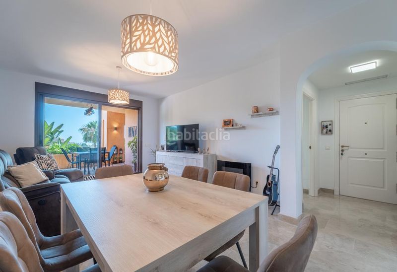 Foto e3cba0ef-604b-497d-9a38-ba4355dcbe0b. Planta baixa amb calefacció aparcament piscina a Manilva