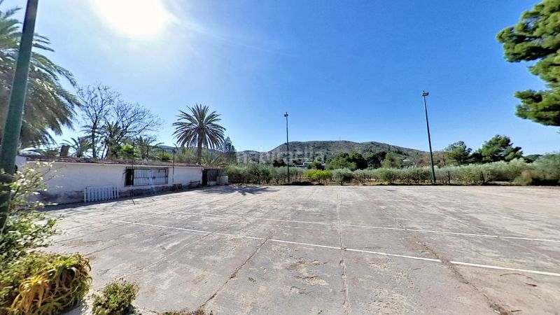 Foto 6e8e85a6-9f82-41a6-a291-1b685b651031. Casa amb calefacció aparcament piscina a Campo Alto-Club de Campo Elda