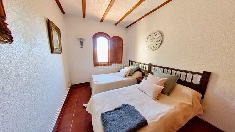 Foto c66c06d4-56da-4aa2-ba5f-728fc7b6decd. Casa amb calefacció aparcament piscina a Campo Alto-Club de Campo Elda