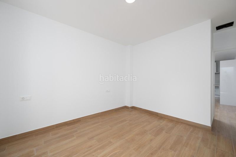 Foto cc4584f3-4a02-4ef6-951b-688181724a76. Piso en Plaza Castelar - Mercado Central Elda