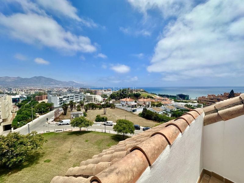 Foto ad364b6b-244e-4446-b41d-c3b774d876de. Àtic amb calefacció aparcament a Castillo Sohail - Myramar Fuengirola