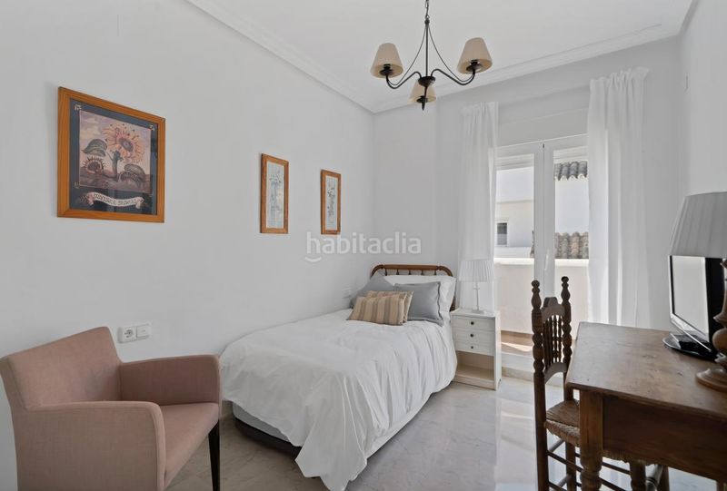 Foto d9ba8af3-4284-4833-a57b-aaa325f93b2b. Pis amb calefacció aparcament piscina a bahía de Marbella Marbella