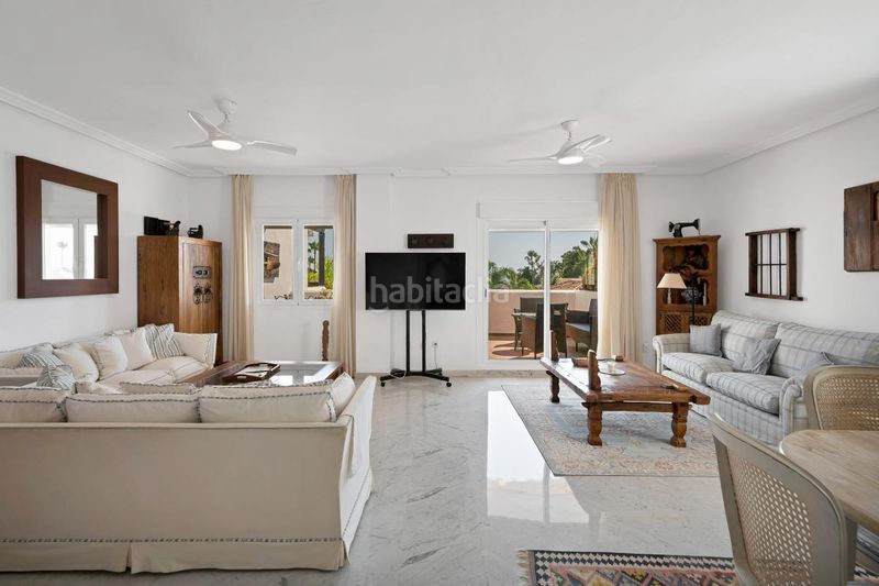 Foto e4ea6477-5dbd-4108-85ed-fb88dfb642ce. Pis amb calefacció aparcament piscina a bahía de Marbella Marbella