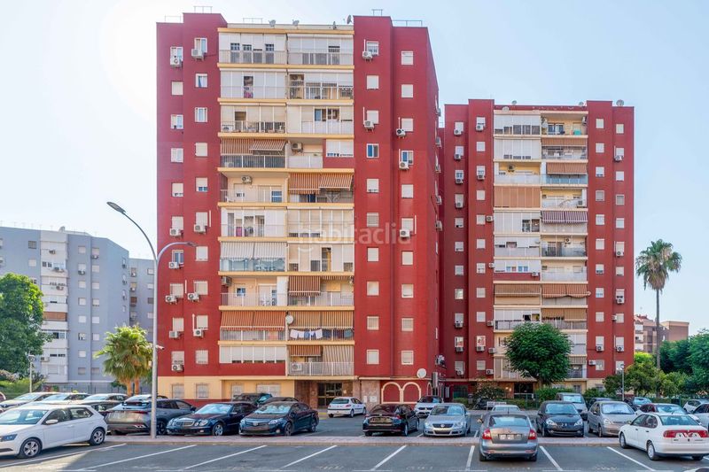 Foto f4bd2d1e-592a-4909-98ca-5be7bded33ea. Pis amb calefacció a Centro Montequinto