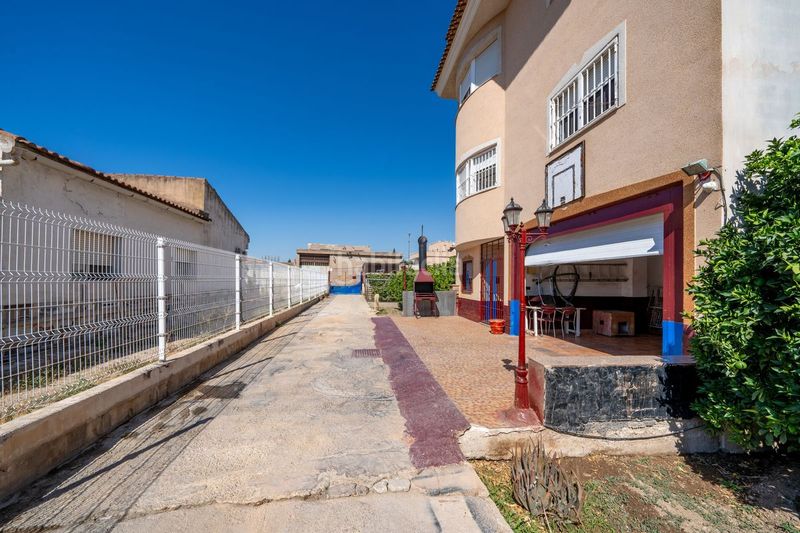 Foto 1d96e342-23ce-4c1b-a22c-4ec065311d62. Edifici a Espinardo Murcia
