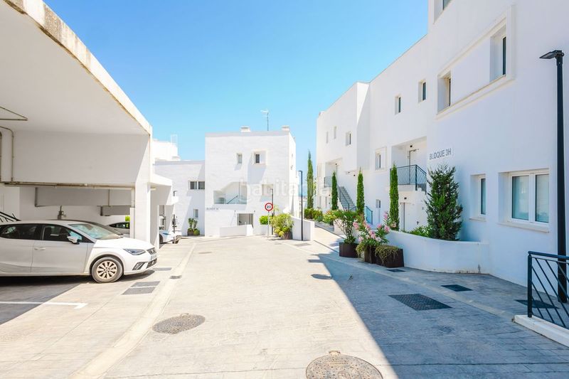 Foto d0681780-6490-4fb5-baef-d83e92826571. Àtic amb calefacció aparcament piscina a Alto de los Monteros Marbella