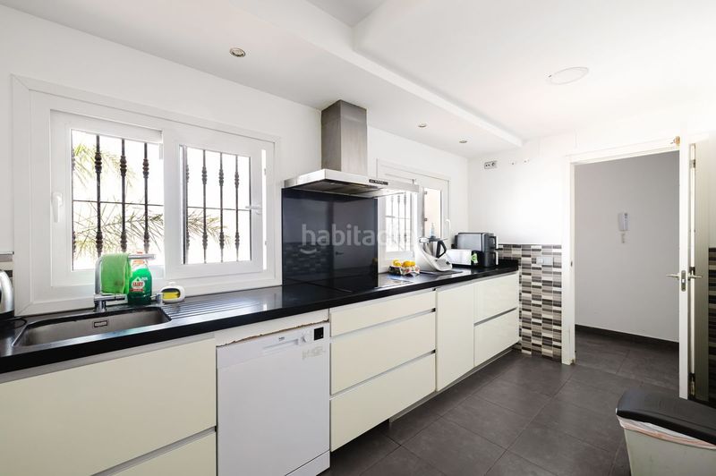 Foto 01440315-6665-4888-a395-45f465d0eae7. Casa amb calefacció piscina a Buenas Noches Estepona